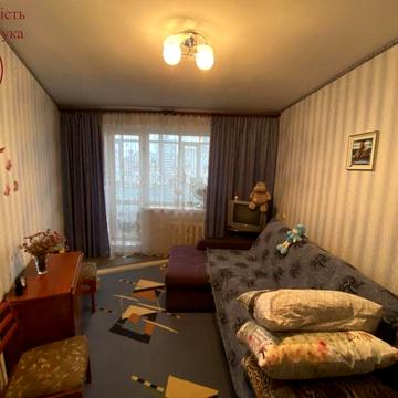 Продам чотирикімнатну квартиру 101 квартал