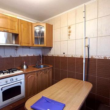 Володимира Івасюка просп. (Героїв Сталінграду), 9-А