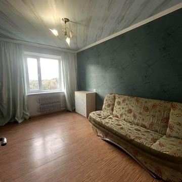 Івана Франка просп., 12