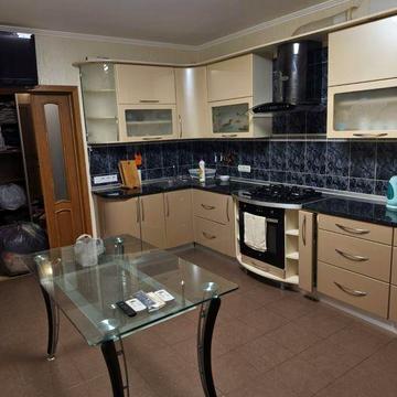 Сдам 2 ком квартиру Длительно Монолит