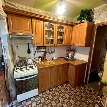 Грушевського вул., 33