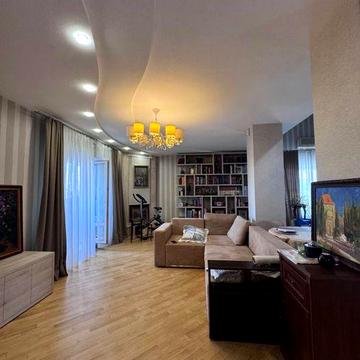 Реальная 3-ка в Центре, Университет, Центр, Проспект Независимости 7