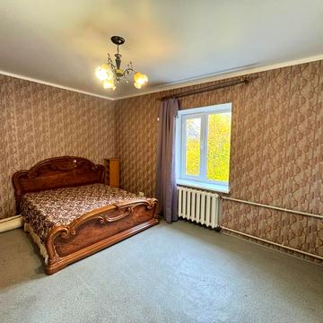 Катеринівська вул. (Мануйлова), 6