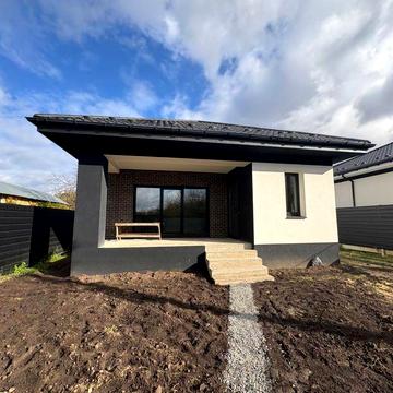 * Сучасний одноповерховий будинок | Вересневе