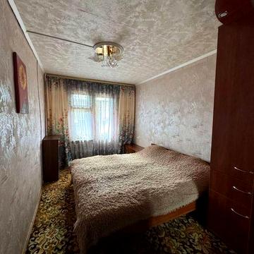 Сдам 3к квартиру.Средний 5 этаж.Поля Центр