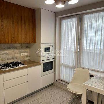 Волонтерська вул. (Соціалістична), 60