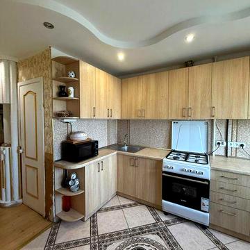 Оренда 3 кім на ПЗР вул. Прикордонника Лазаренка (Ярославська),24