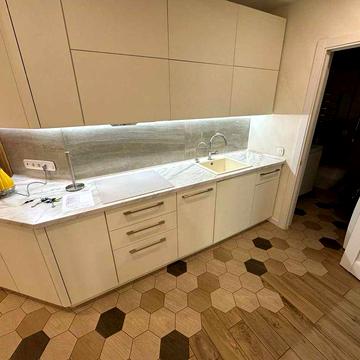 Двокімнатна Новобудова  Левада 2поверх  88000