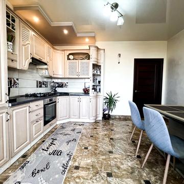 Відродження просп., 50а