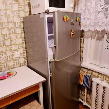 Здається 2 кімн квартира Академмістечко  Наумова 23 газ!