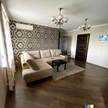 Олександра Поля просп. (Кірова), 27-Д