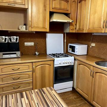 Перемоги просп., 62б