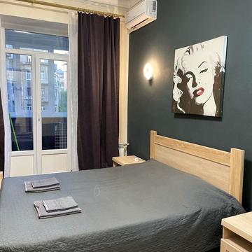 Хрещатик, 17