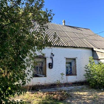 Продам будинок. 50 кв/м. 35 соток землі.
