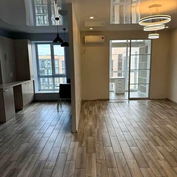 Набережна Перемоги вул., 44м