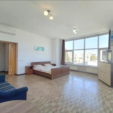 Пантелеймонівська вул., 112