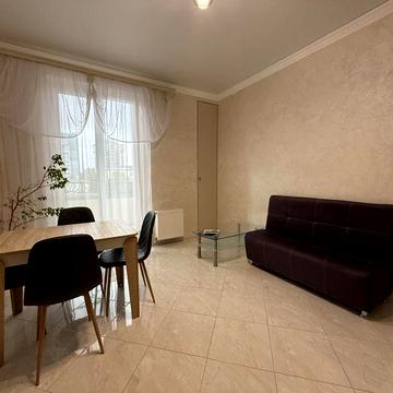 Сдам однокомнатную Бельэтаж. Музкомедия