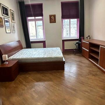 Юрія Федьковича вул., 9