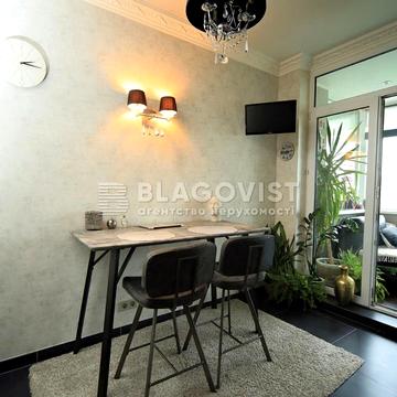 Вишгородська вул., 45