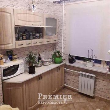 Продам 3 кім квартиру на Марсельскій з ремонтом.