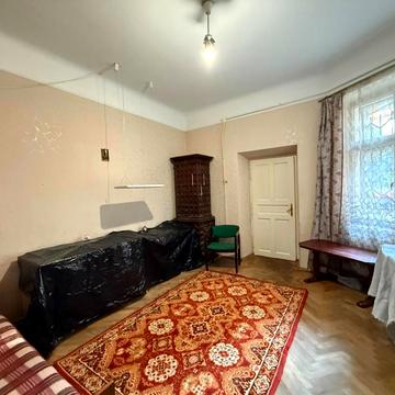 Зелена вул., 49