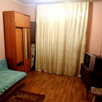 Кропивницького вул., 1