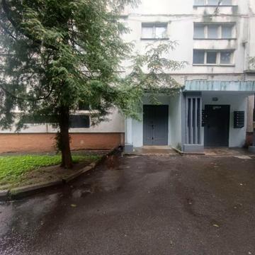 Зарічанська вул., 6/4