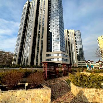 Сімферопольська вул., 2-П