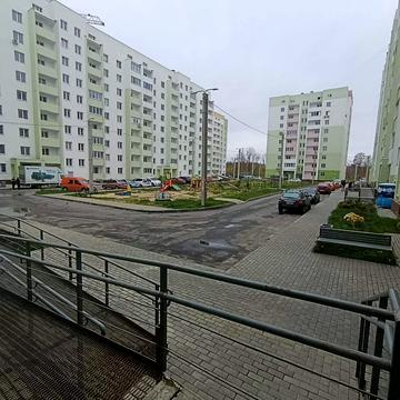 Миру вул., 49