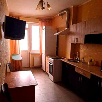 Кадетський Гай вул., 6