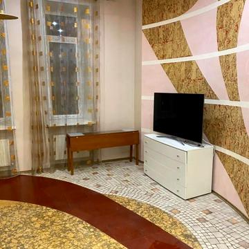 Дмитра Яворницького просп. (Карла Маркса), 77