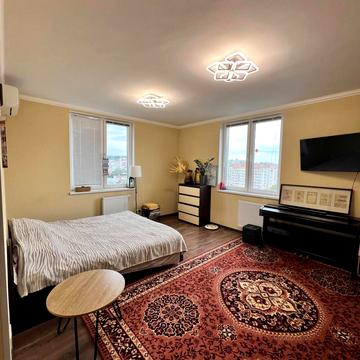 Авраама Лінкольна вул. (Димитрова), 6а