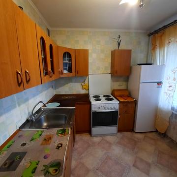 Левка Лукяненка вул. (Маршала Тимошенка), 1-В