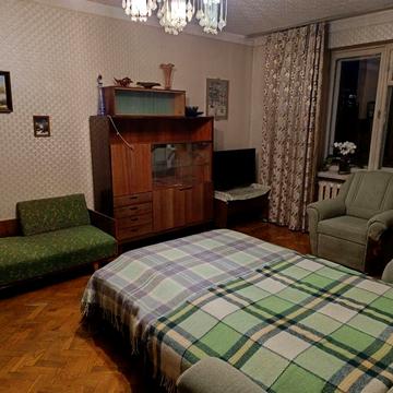 Здається двокімнатна квартира, вул. Гоголівська 36( тихий центр міста)