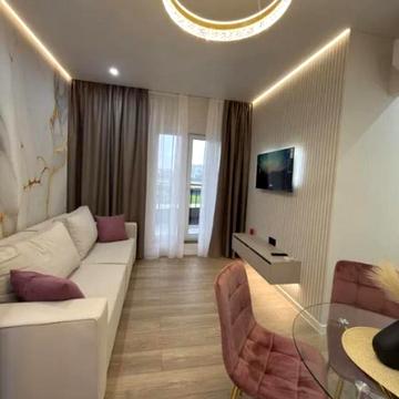 Краснова вул., 1-Б