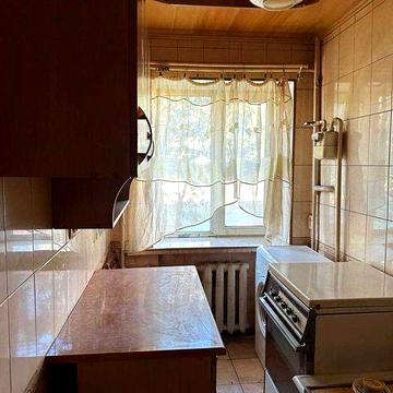 Продам недорого!!! 2к квартиру ул Байрона 8/4, можно под не жилой фонд