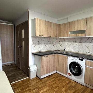 Мукачівська вул., 8