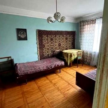 Кубанської України вул. (Маршала Жукова), 33