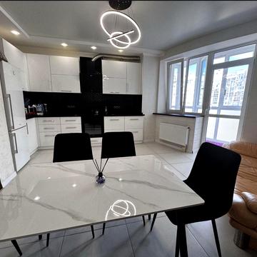 Лазурна вул., 5/13