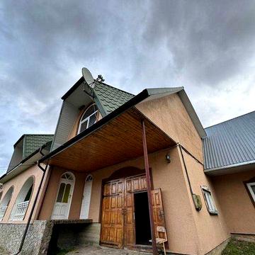 Продаж будинку з ремонтом в с. Яворів, Сянки