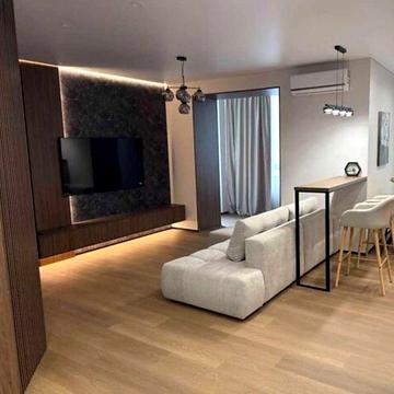 Квартира з Дизайнерським Ремонтом