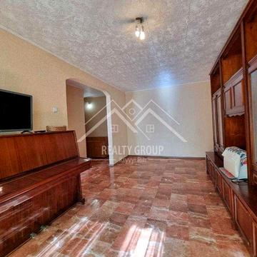 Продаж 3к квартири по вул.Вадима Гурова