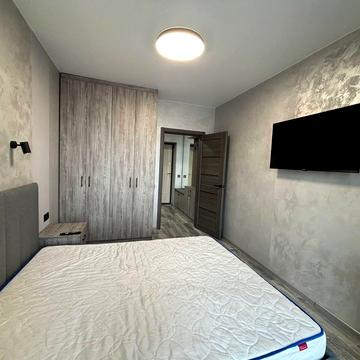 Мольєра вул., 77