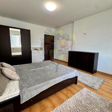 Ревуцького вул., 9