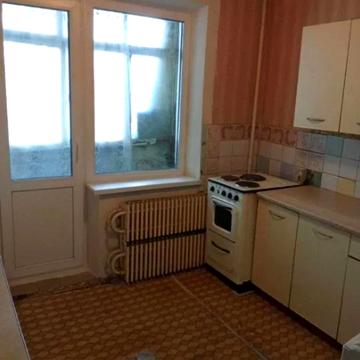 Набережна Перемоги вул., 124