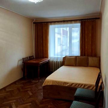 Отакара Яроша вул., 37