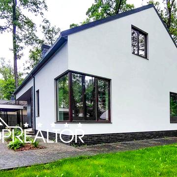 Лісопарківська вул.