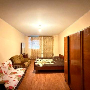 Оренда! Площа Філармонії !  1-кімнатна + Кухня Студія!