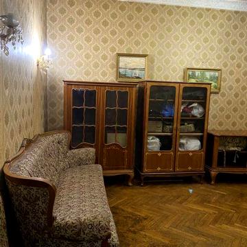 Продам 3 кв. Центр, сталінка, м. Університет