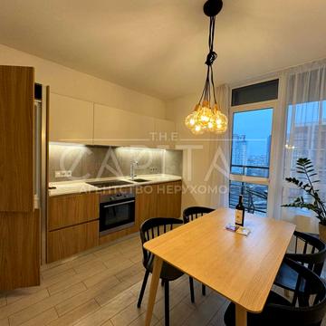 Джона Маккейна вул. (Івана Кудрі), 1-Б